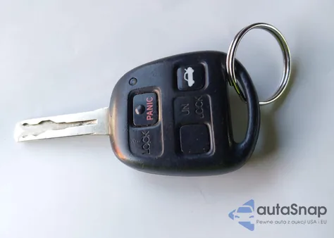 2003 Lexus Es 300 z USA, uszkodzony, nr VIN JTHBF30G836013259